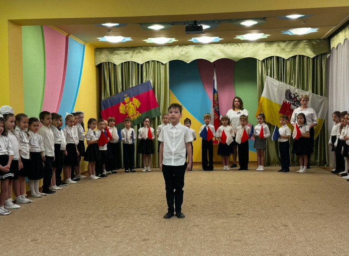 Военно-патриотический месячник Военно-патриотический месячник.